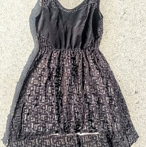 Cocktail Style Black Lace with Ivory UnderSlip Vneck LightWeight Material Dress